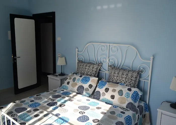 Arechi فندق مبيت وإفطار 3*